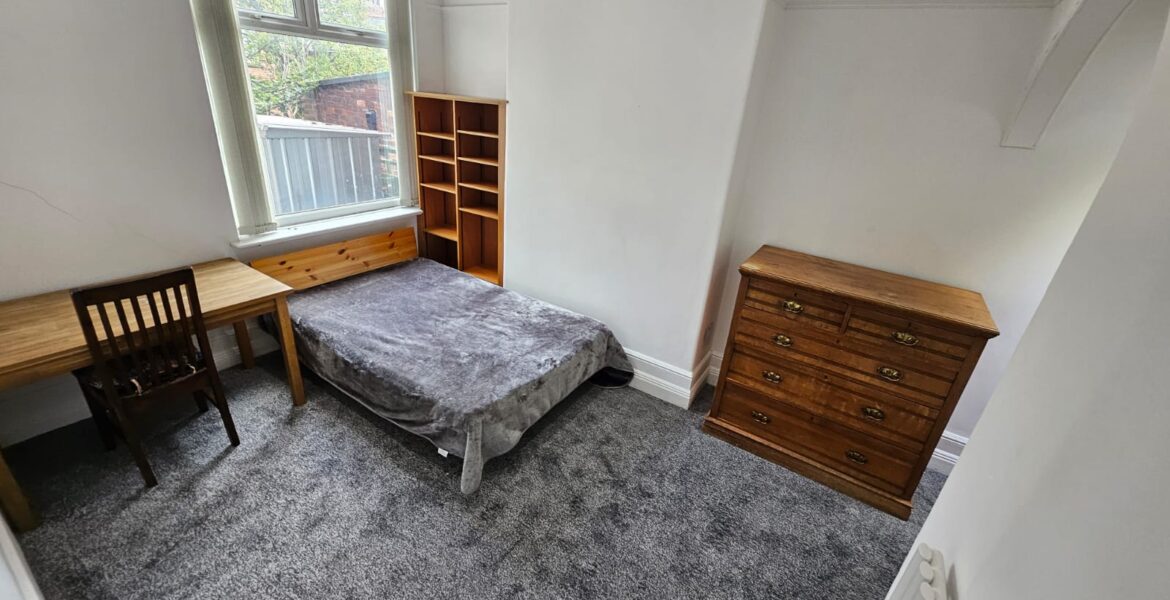 WhatsApp Image 2025-10-03 at 12.05.56 (2)