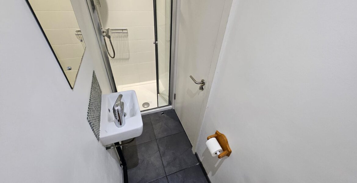 WhatsApp Image 2025-10-03 at 12.06.08 (7)