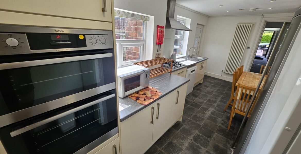 WhatsApp Image 2025-10-03 at 12.06.10