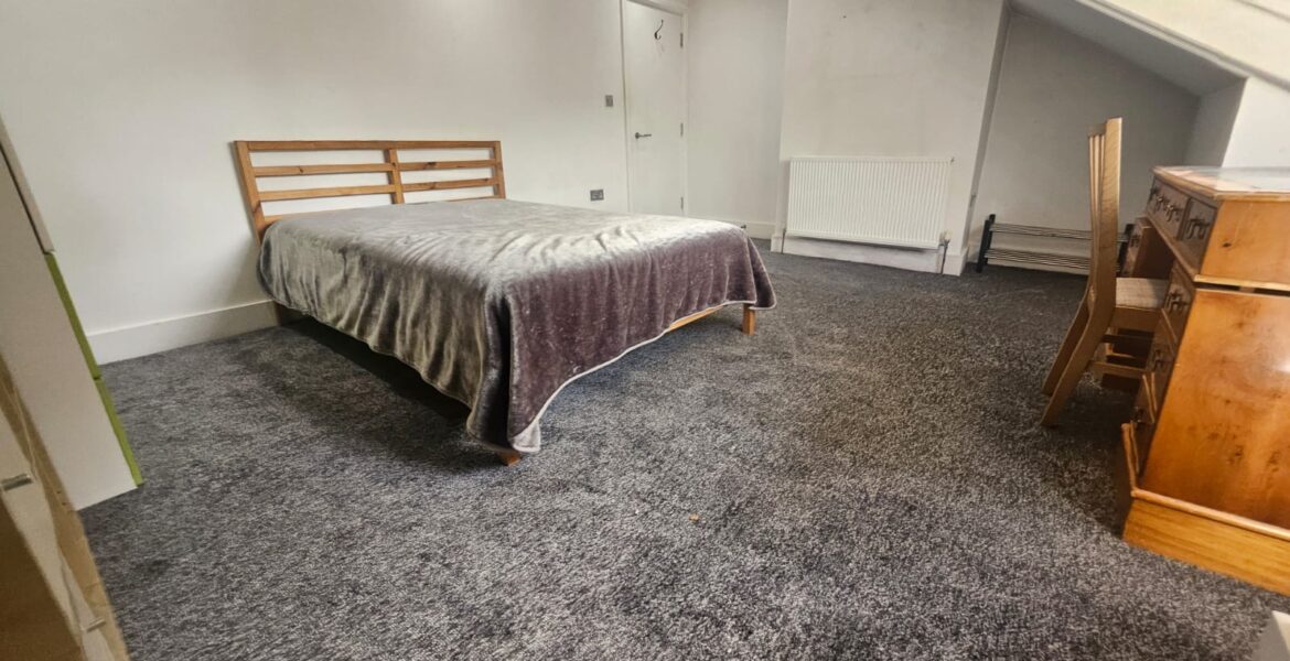 WhatsApp Image 2025-10-03 at 12.06.45