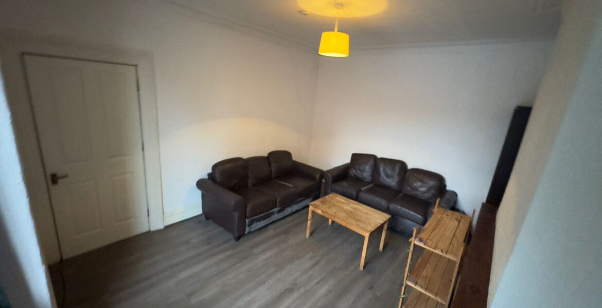 WhatsApp Image 2025-10-03 at 15.32.51 (1)