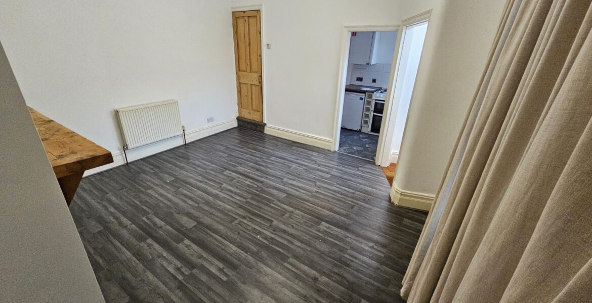 WhatsApp Image 2025-10-21 at 10.46.01