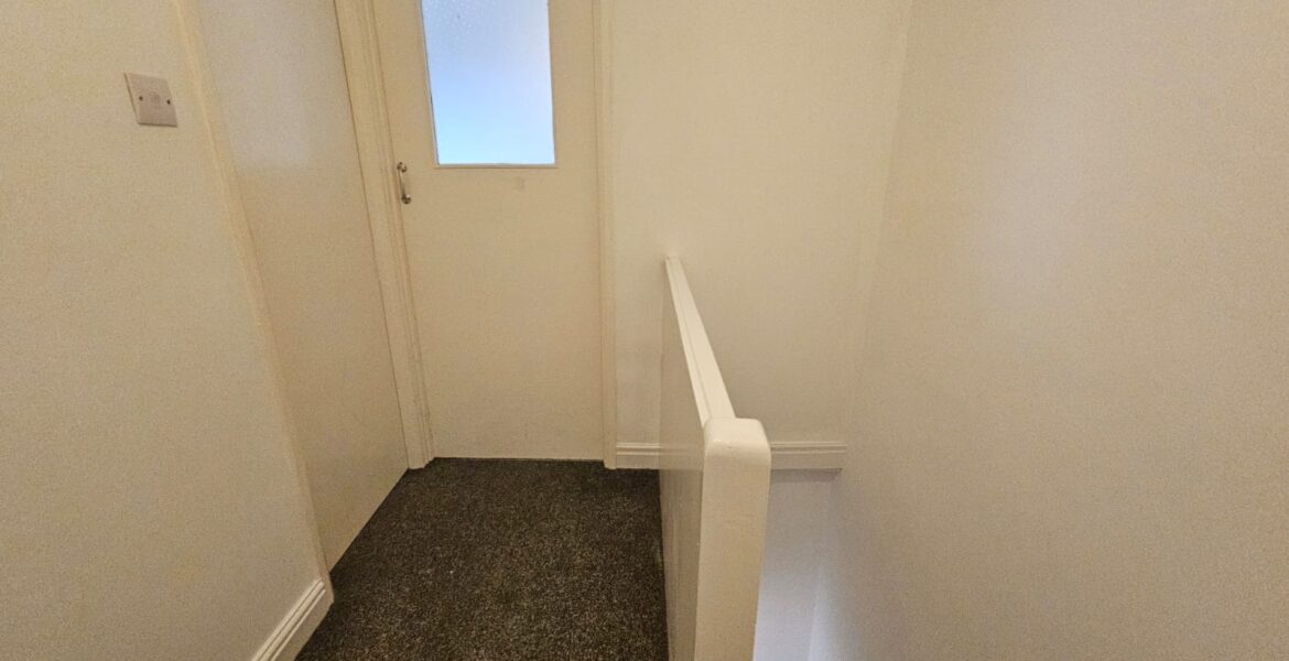 WhatsApp Image 2025-10-21 at 10.46.08 (1)