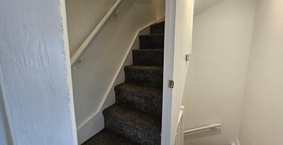 WhatsApp Image 2025-10-21 at 10.46.08 (2)