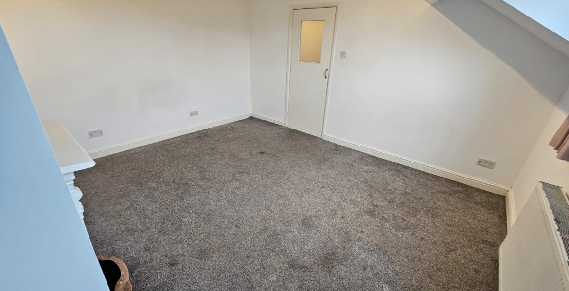 WhatsApp Image 2025-10-21 at 10.46.10 (1)