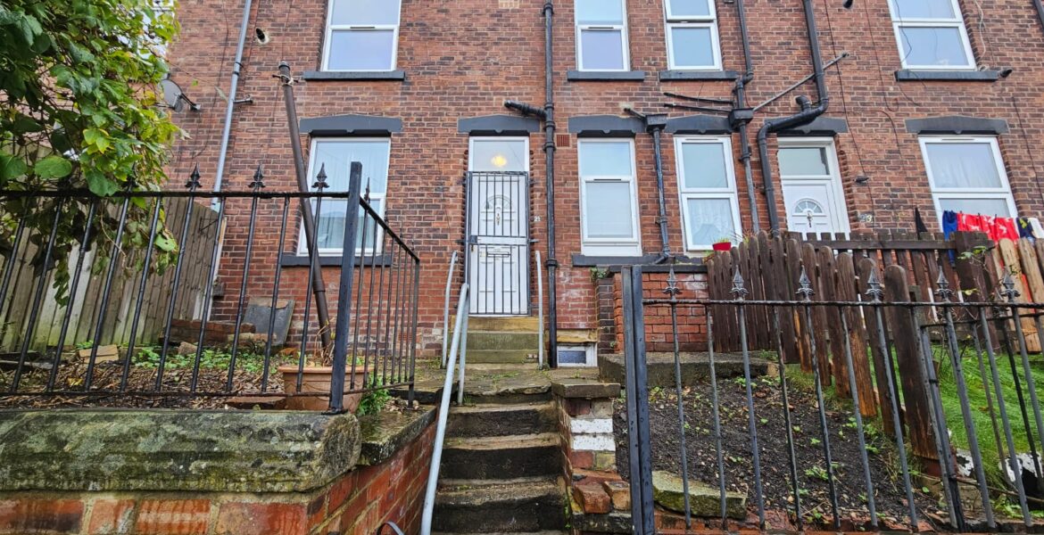 WhatsApp Image 2025-10-21 at 10.46.11 (2)