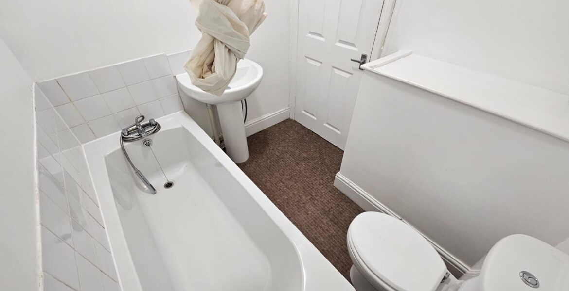 WhatsApp Image 2025-10-28 at 12.38.38_816fe71a