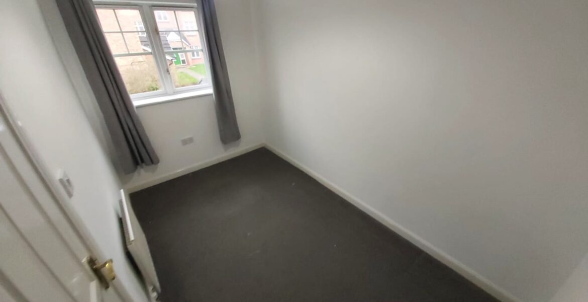 WhatsApp Image 2025-12-18 at 10.37.30 AM (4)