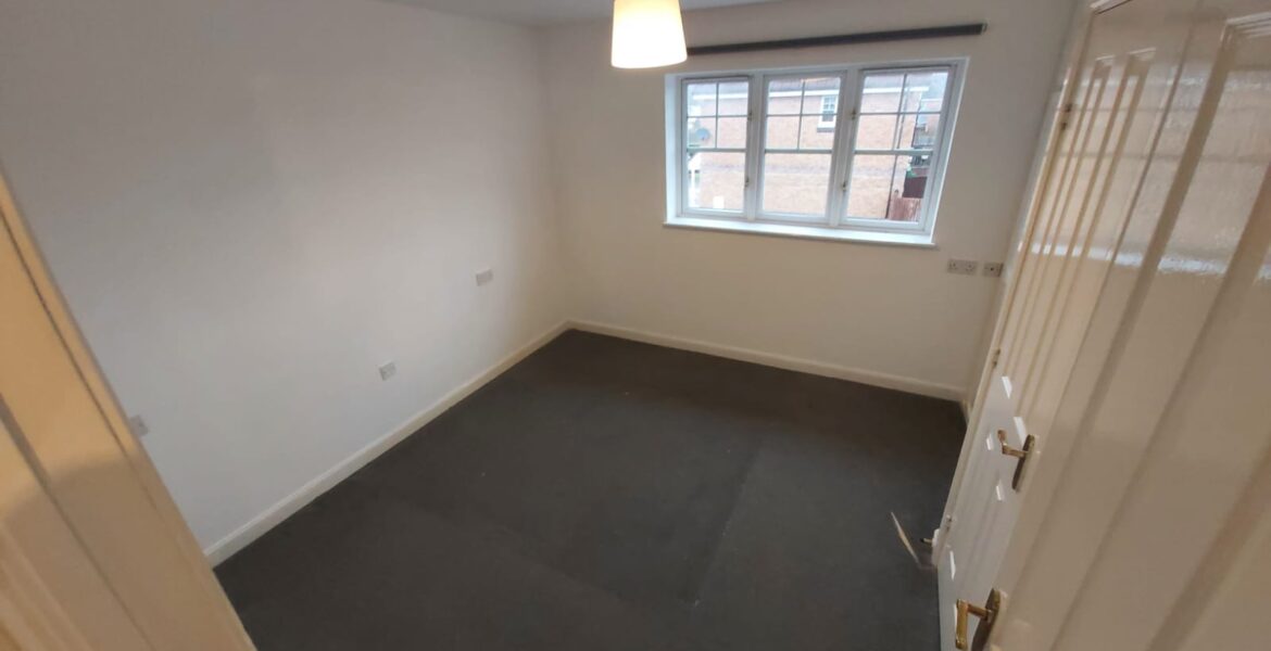 WhatsApp Image 2025-12-18 at 10.37.32 AM (2)