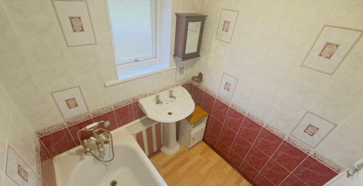 WhatsApp Image 2025-12-31 at 05.32.56 (3)