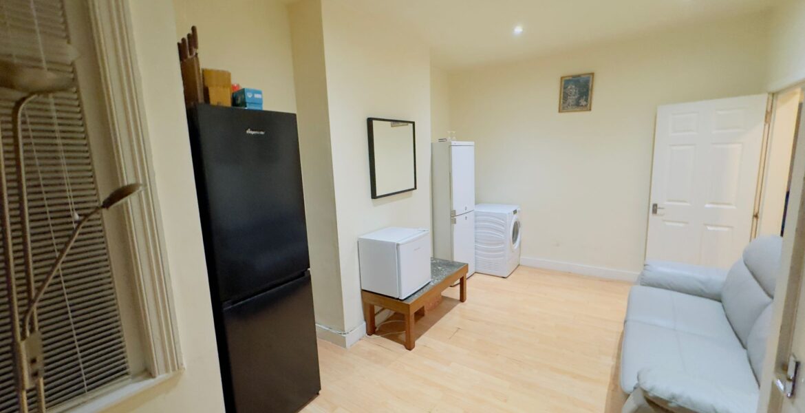 WhatsApp Image 2026-01-09 at 10.27.47