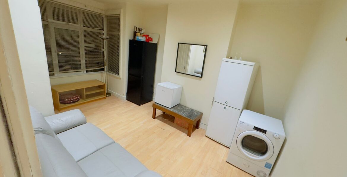 WhatsApp Image 2026-01-09 at 10.28.12