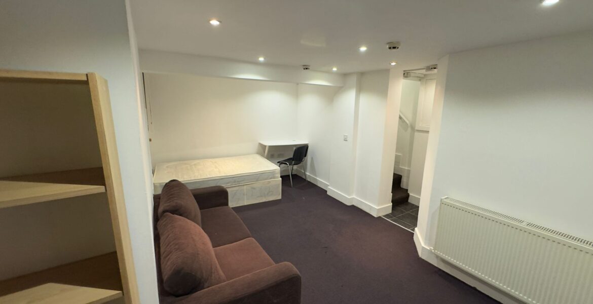 WhatsApp Image 2026-02-05 at 09.00.31