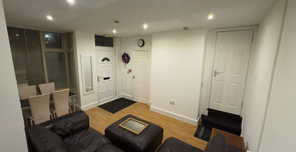 WhatsApp Image 2026-02-05 at 09.03.54 (2)