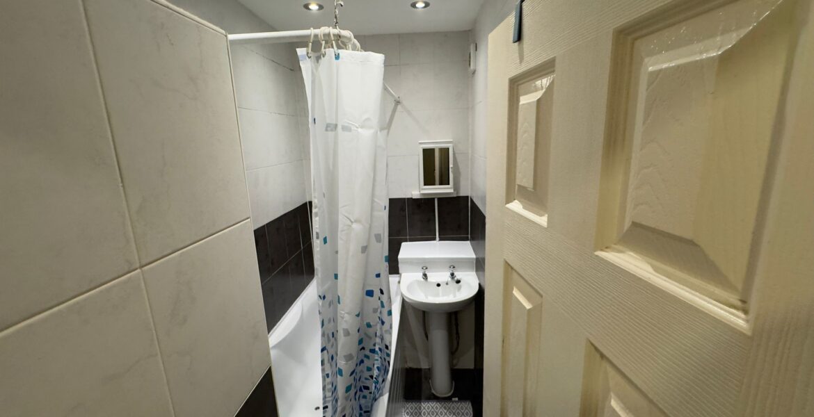 WhatsApp Image 2026-02-05 at 09.07.09 (4)