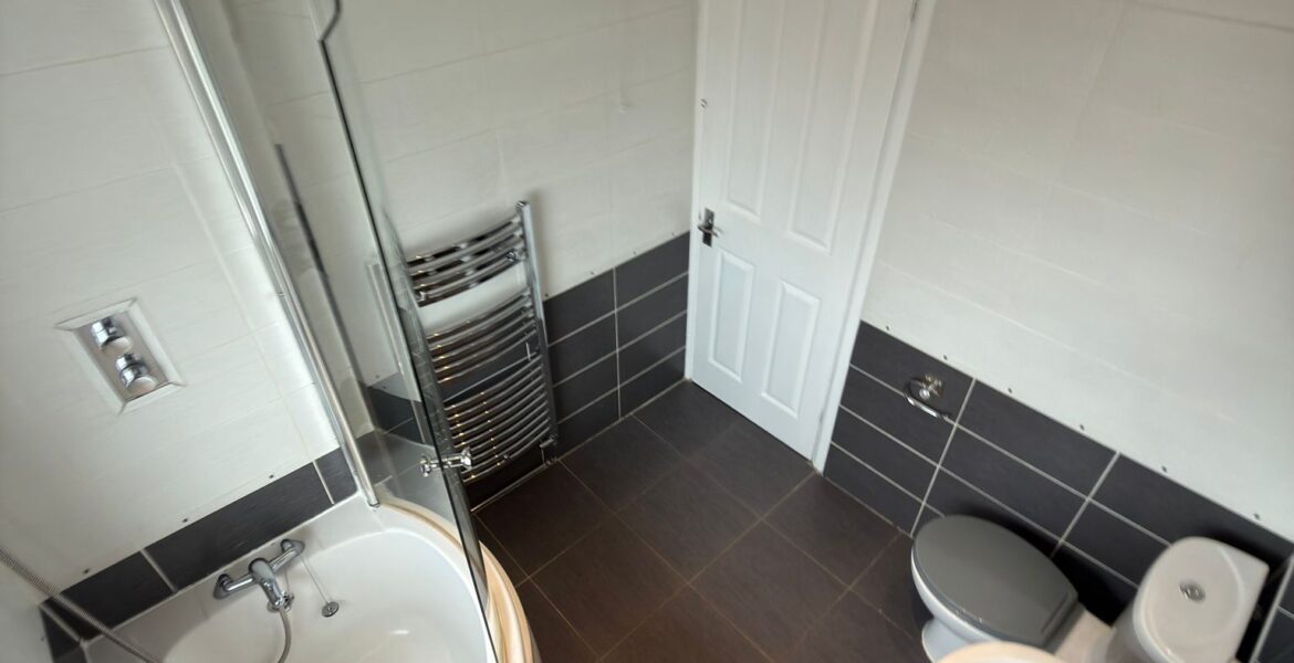 WhatsApp Image 2026-03-09 at 18.03.46