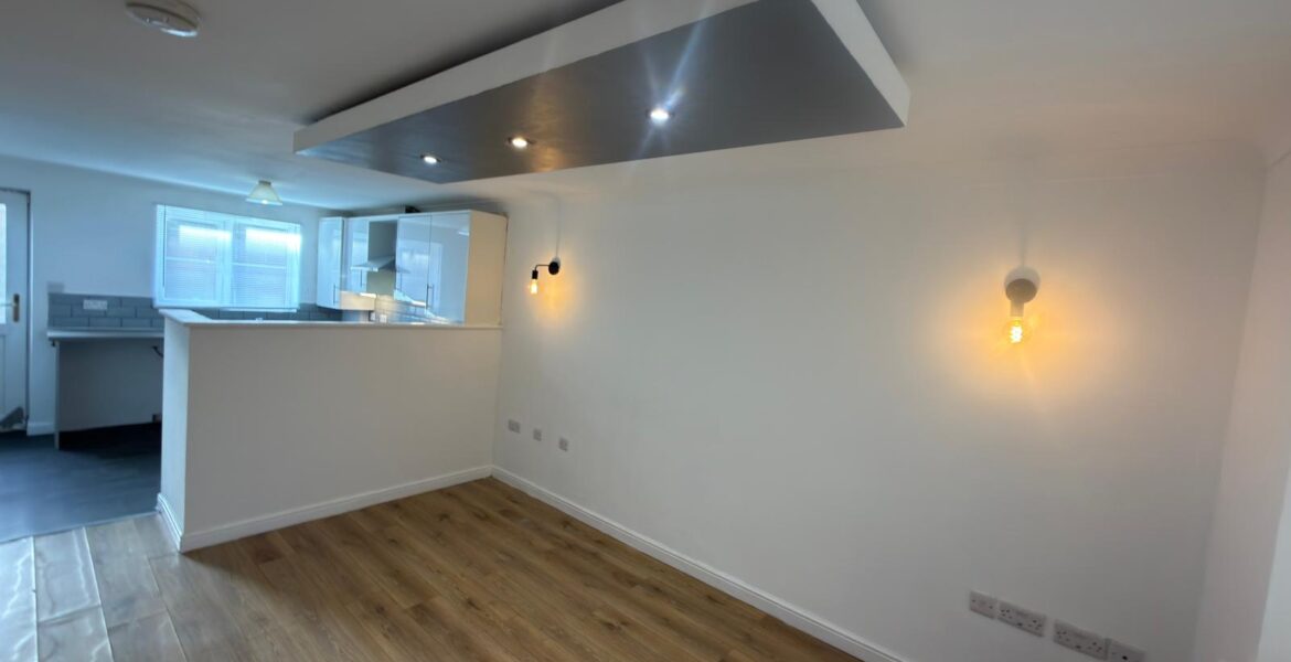 WhatsApp Image 2026-03-12 at 10.40.03 (3)